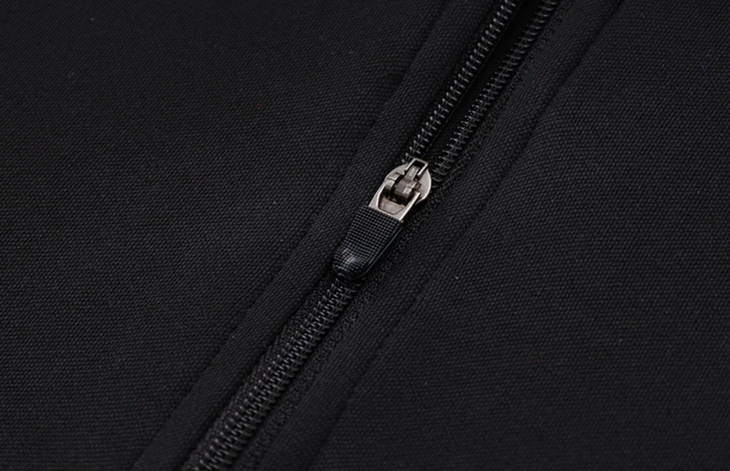 Liverpool 24/25 1/4 Zip Training Suit